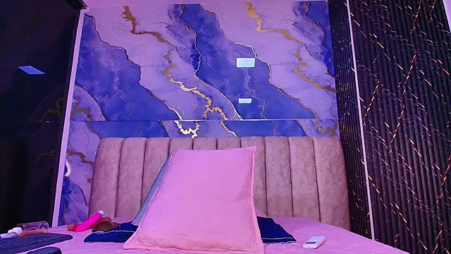 Snapshot of vale_rioss chatting on 15, 4, 2026 vale rioss online show from 15, 4, 2026