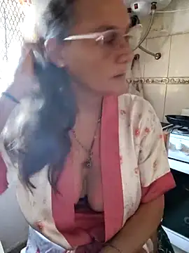 Nanybeach online show from 13, 2, 2026