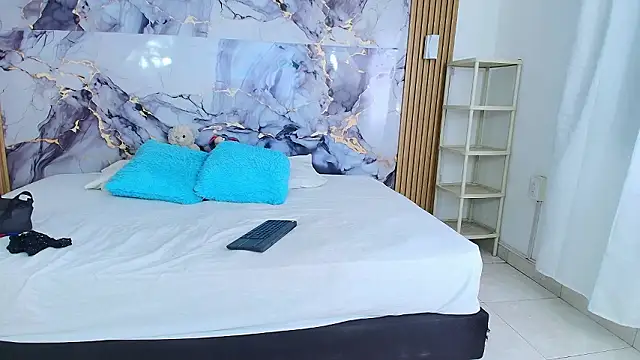 Snapshot of aixa_06 chatting on 27, 3, 2026 aixa 06 online show from 27, 3, 2026