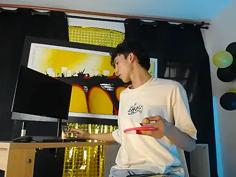 jullian ricci online show from 13, 3, 2026