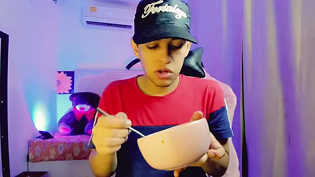 Top and bottom online show from 14, 4, 2026