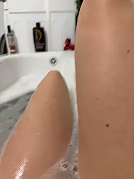 Snapshot of Ninimaus chatting on 1, 3, 2026 Ninimaus online show from 1, 3, 2026