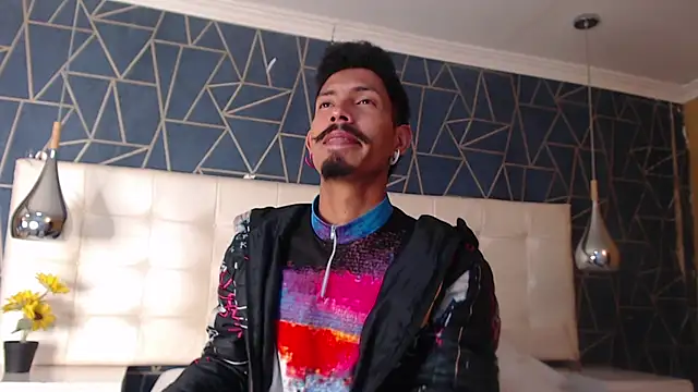 Snapshot of NoaahTylor chatting on 13, 2, 2026 NoaahTylor online show from 13, 2, 2026