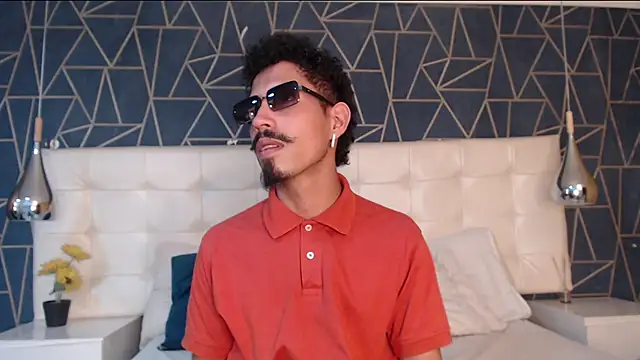 Snapshot of NoaahTylor chatting on 16, 2, 2026 NoaahTylor online show from 16, 2, 2026