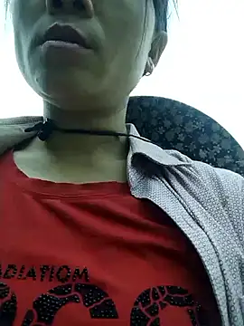 molly-xx online show from 5, 4, 2026