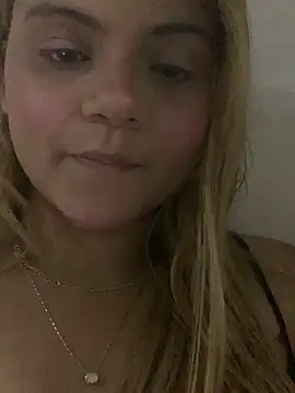 ayla0881 online show from 17, 2, 2026