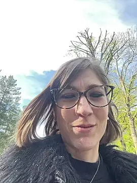 Snapshot of blondie-27 chatting on 22, 4, 2026 blondie-27 online show from 22, 4, 2026