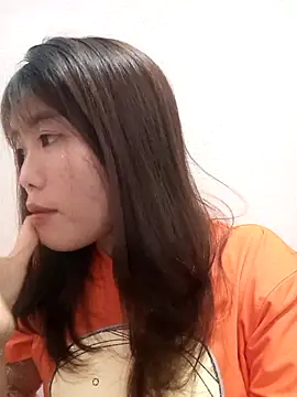 Girl-crazy1 online show from 1, 4, 2026