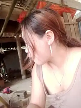 bany-lee online show from 15, 4, 2026