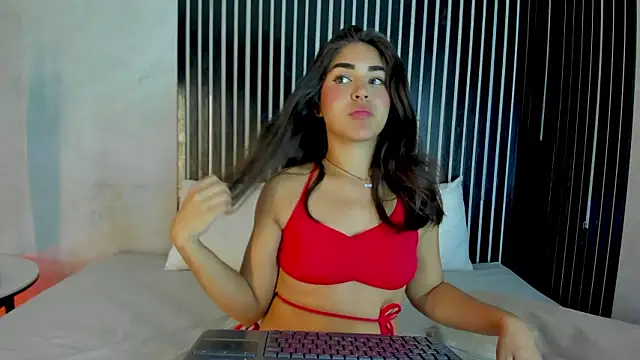 Snapshot of melodyphillips_2_ chatting on 7, 3, 2026 melodyphillips 2 online show from 7, 3, 2026