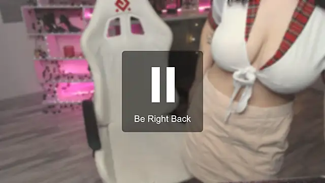 Snapshot of lily_milleerr chatting on 25, 2, 2026 lily milleerr online show from 25, 2, 2026