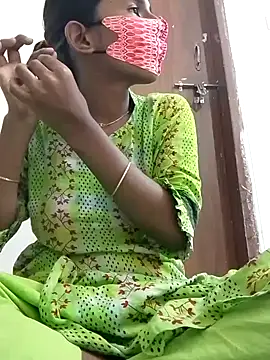 Snapshot of Sexy_Boudi650 chatting on 25, 2, 2026 Sexy Boudi650 online show from 25, 2, 2026