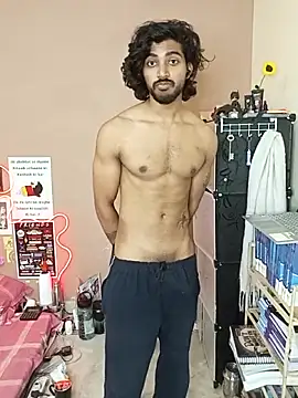 Snapshot of Yk_physique chatting on 19, 4, 2026 Yk physique online show from 19, 4, 2026