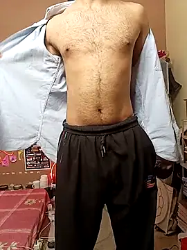 Snapshot of Yk_physique chatting on 4, 6, 2026 Yk physique online show from 4, 6, 2026