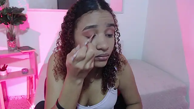 Alice Grinnerk online show from 3, 3, 2026