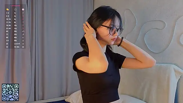 BeatrisRosel online show from 17, 4, 2026