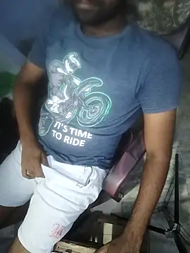 Snapshot of Tinku_1324 chatting on 9, 5, 2026 Tinku 1324 online show from 9, 5, 2026