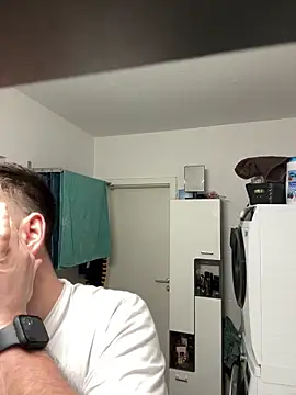 xxxsharkexxx online show from 5, 3, 2026