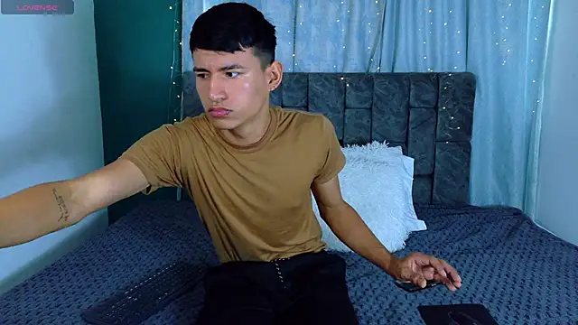 Snapshot of NicolasTorrez chatting on 13, 2, 2026 NicolasTorrez online show from 13, 2, 2026