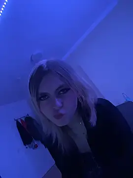 Milli-Kiss online show from 16, 2, 2026