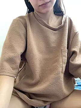 Snapshot of candy_deluxe chatting on 10, 4, 2026 candy deluxe online show from 10, 4, 2026