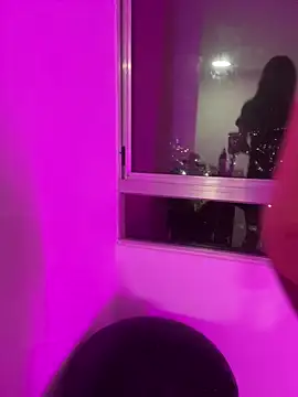 Snapshot of candy_deluxe chatting on 25, 4, 2026 candy deluxe online show from 25, 4, 2026