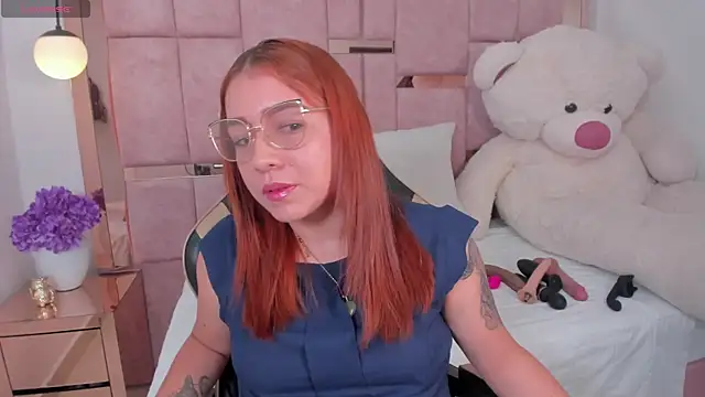Snapshot of antonella_moon7 chatting on 10, 7, 2026 antonella moon7 online show from 10, 7, 2026