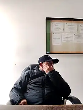 Snapshot of Hachi28 chatting on 12, 3, 2026 Hachi28 online show from 12, 3, 2026