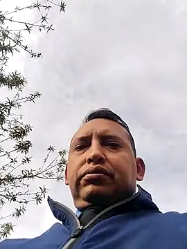 Snapshot of Hachi28 chatting on 2, 4, 2026 Hachi28 online show from 2, 4, 2026