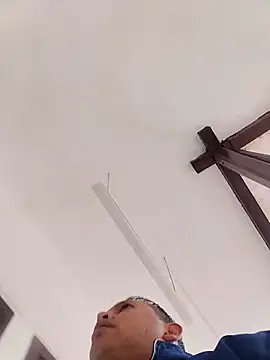 Snapshot of Hachi28 chatting on 9, 4, 2026 Hachi28 online show from 9, 4, 2026