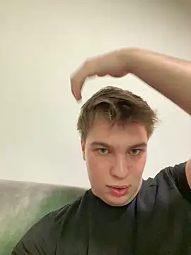 Snapshot of benab888 chatting on 5, 4, 2026 benab888 online show from 5, 4, 2026