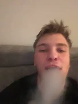 Snapshot of benab888 chatting on 13, 4, 2026 benab888 online show from 13, 4, 2026