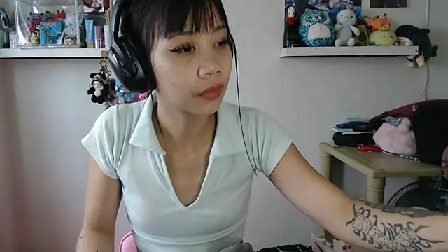 Snapshot of GloryKulikowski chatting on 10, 3, 2026 GloryKulikowski online show from 10, 3, 2026