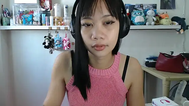 Snapshot of GloryKulikowski chatting on 11, 3, 2026 GloryKulikowski online show from 11, 3, 2026