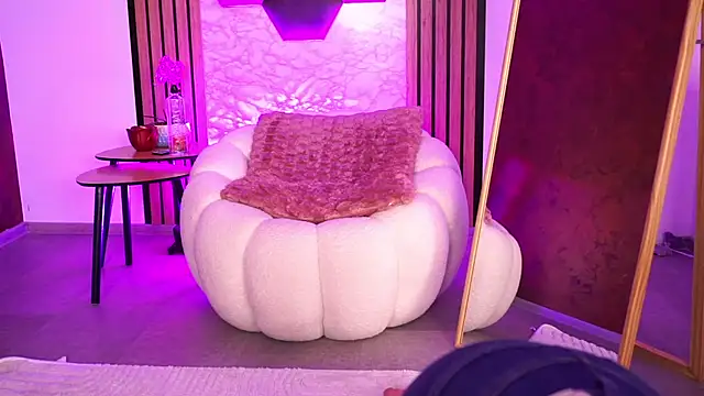 Snapshot of SashaLorrenz chatting on 27, 3, 2026 SashaLorrenz online show from 27, 3, 2026