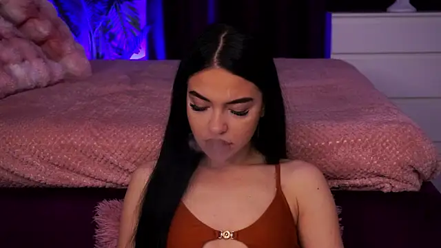 Snapshot of SashaLorrenz chatting on 11, 4, 2026 SashaLorrenz online show from 11, 4, 2026