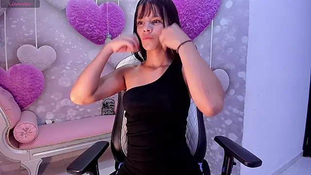 Snapshot of sami_milk chatting on 15, 4, 2026 sami milk online show from 15, 4, 2026