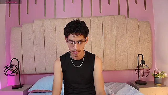 skinny jean  online show from 28, 2, 2026