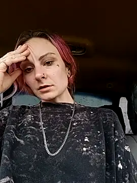 Snapshot of issyamazin chatting on 27, 3, 2026 issyamazin online show from 27, 3, 2026