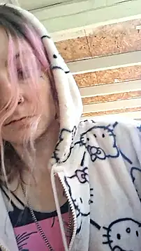 Snapshot of issyamazin chatting on 3, 5, 2026 issyamazin online show from 3, 5, 2026