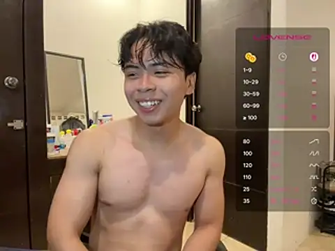 Snapshot of BentoBoxxx chatting on 18, 5, 2026 BentoBoxxx online show from 18, 5, 2026