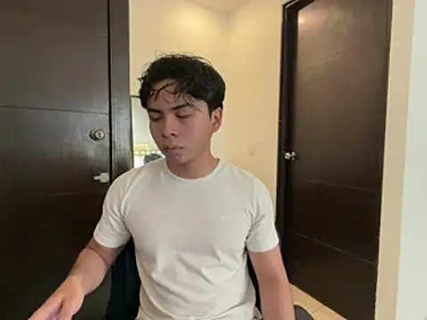 Snapshot of BentoBoxxx chatting on 21, 5, 2026 BentoBoxxx online show from 21, 5, 2026