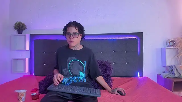 Ale cuzz online show from 27, 2, 2026