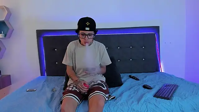 Ale cuzz online show from 28, 2, 2026