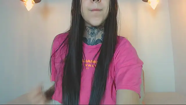 Snapshot of alien_eyes09 chatting on 27, 3, 2026 alien eyes09 online show from 27, 3, 2026