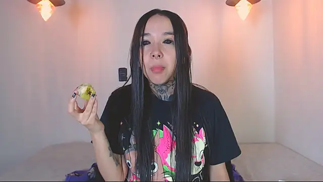 Snapshot of alien_eyes09 chatting on 30, 3, 2026 alien eyes09 online show from 30, 3, 2026