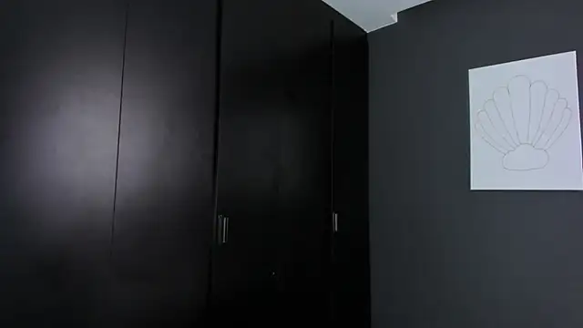 love kriss online show from 2, 4, 2026