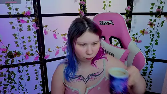 Snapshot of kitsune_little chatting on 16, 7, 2026 kitsune little online show from 16, 7, 2026