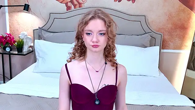 Snapshot of ElfieWhite chatting on 18, 3, 2026 ElfieWhite online show from 18, 3, 2026