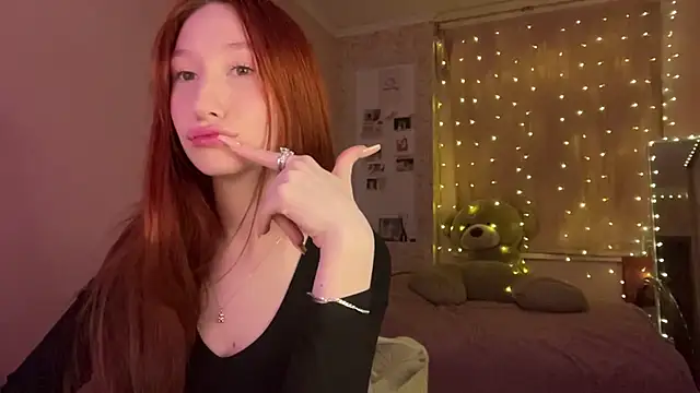 stella foxi online show from 25, 2, 2026